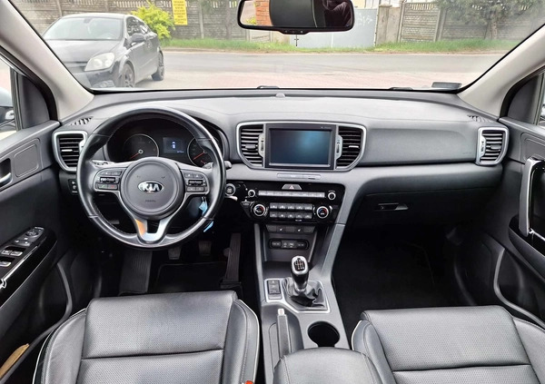 Kia Sportage cena 95500 przebieg: 93732, rok produkcji 2018 z Śrem małe 79